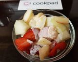 A picture of step 3 of Mixed Fruit, fresh Cream and Yogurt 😁.
