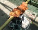Hình bước làm 3 của món Heo quay nhà làm😋