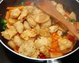 Foto langkah ke 7 dari resep Ayam Saos Asam Manis (Tanpa Nanas).