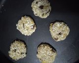 Foto del paso 2 de la receta: Galletas dos ingredientes opcional el tercero!!