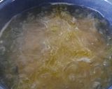 Foto del paso 1 de la receta: Macarrones con tomate, pimiento y huevo