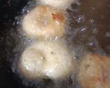 A picture of step 3 of Medu Vada sambar.