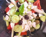 Foto del paso 1 de la receta: Ensalada griega con alficoz