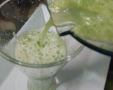 A picture of step 10 of Refreshing Cucumber Smoothie.