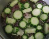 Foto langkah ke 3 dari resep Sayur Bening Bayam & Oyong.
