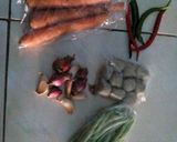 Foto langkah ke 1 dari resep Tumis buncis wortel bakso.