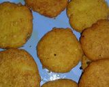 A picture of step 1 of Cheakpea patties Burger.