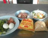 รูปขั้นตอนการทำที่ 1 ของ บะหมี่แห้ง หน้าไก่ตุ๋น