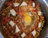 Foto del paso 4 de la receta: Colchón de arvejas con huevo