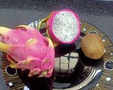 A picture of step 1 of Dragon fruit Chaat.