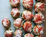 Mini pizza z cukinii krok przepisu 4 zdjęcie