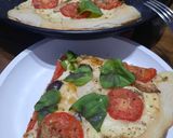 Foto del paso 7 de la receta: Pizza con albahaca