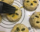 Gambar langkah 12 resipi Green Pumpkin Seeds Scone.