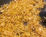 Foto del paso 3 de la receta: Orzo de espinaca con tomate dulce