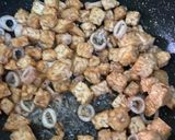 Foto langkah ke 6 dari resep Tempe Cumi Asin Kecap Cabe Hejo.
