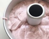Foto langkah ke 14 dari resep Blueberry Cheese Chiffon Cake.