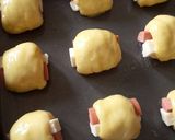 Foto langkah ke 8 dari resep Cinnamon Rolls with cream cheese glazing.