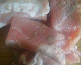 Foto del paso 1 de la receta: Costilla dorada en salsa verde con papas a la Mario's