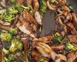 A picture of step 4 of Easy beef & broccoli.