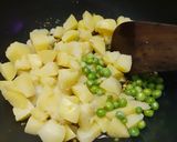 A picture of step 4 of Samosa.