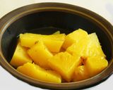 A picture of step 1 of Chilled Pineapple smoothie.