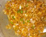 A picture of step 4 of Pyaz ki kachori.