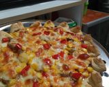 Foto langkah ke 11 dari resep Pizza dengan toping sosis.