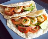 Foto del paso 8 de la receta: Fajitas con Gambas 🦐 y Aguacate 🥑