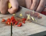 Foto langkah ke 8 dari resep Cacapan Hampalam Limau Kuit Garih Haruan.
