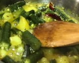 A picture of step 3 of Bengali Style: Aloo-dhNyarosh ’er Chorchori.