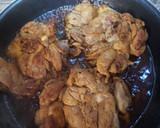 Foto del paso 3 de la receta: Muslos deshusados al ajillo con arroz