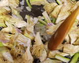 Foto del paso 5 de la receta: Alcachofas con Espárragos Trigueros