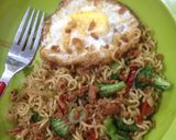 Foto langkah ke 9 dari resep Mie goreng brokoli.
