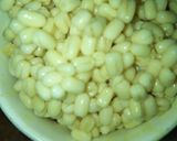 A picture of step 1 of मेदू वडा.