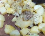Foto langkah ke 3 dari resep Sauté Potatoes.