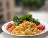 A picture of step 3 of Sausage And Scrambled Eggs Breakfast.