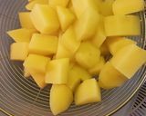 Foto langkah ke 1 dari resep Kartoffelsalat with Mayonnaise.