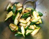 รูปขั้นตอนการทำที่ 3 ของ Speedy Cucumber Pickle (แตงกวาดองแบบง่าย)