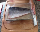 Foto del paso 3 de la receta: Salmón ahumado marinado