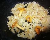Foto del paso 6 de la receta: Pimientos rellenos con bacalao y arroz sobre salsa de tomate