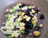 Foto del paso 4 de la receta: Emperador en salsa de aceitunas
