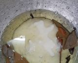 A picture of step 1 of Sindhi Seyal chicken.