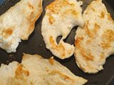 Espaguetis de calabacín con pollo y garbanzos