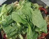 Foto langkah ke 5 dari resep Tumis Labu Siam Sawi Hijau.