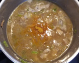 Foto del paso 2 de la receta: Pechuga de pollo asada en salsa de champiñones y apio