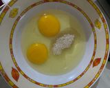 Foto langkah ke 1 dari resep Roti Telur.