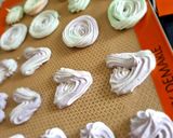 Une image de l'étape 4 de Meringues.