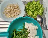 Foto langkah ke 1 dari resep Tumis Pare Berteman.