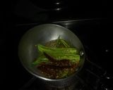 A picture of step 9 of Palak kadi.