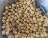 Foto del paso 2 de la receta: Cama de arroz con garbanzos y huevo escalfado a la italiana